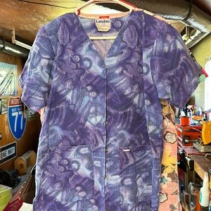 Landau Scrub top